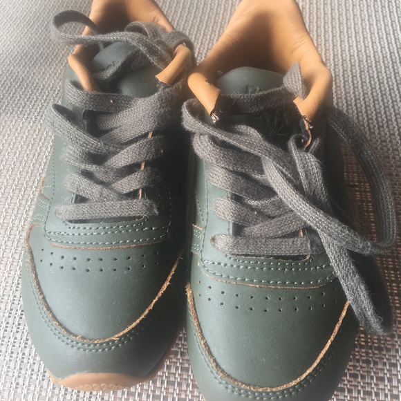 Kids Reebok - Picture 3 of 3